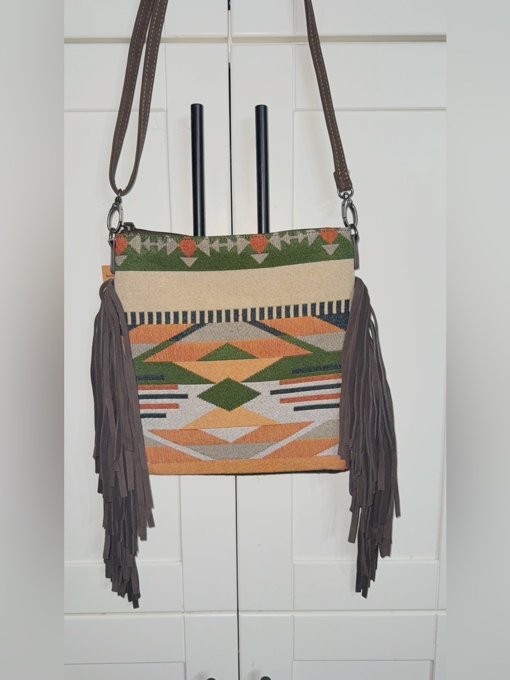 NEW JUSTIN BOOTS SOUTHWEST JACQUARD FRINGE CROSSBODY BAG NWT